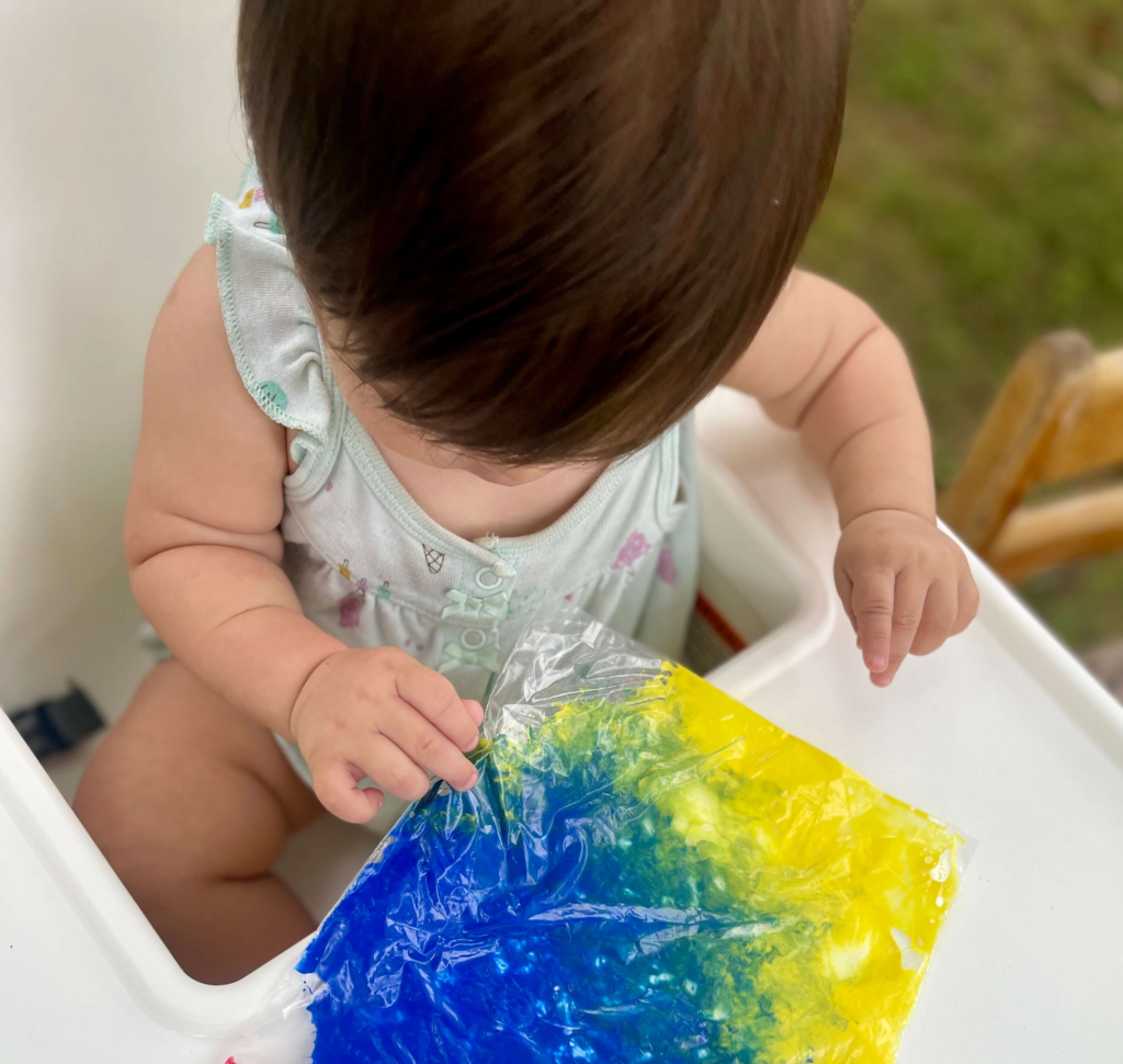 child in atelier learning