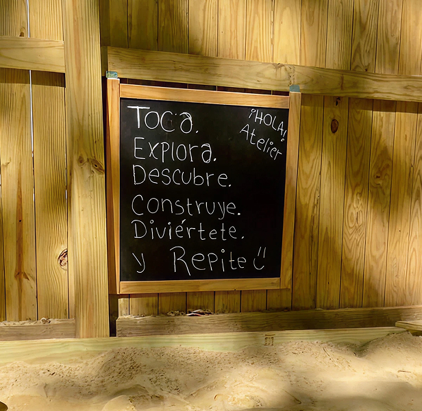 Spanish words hola atelier